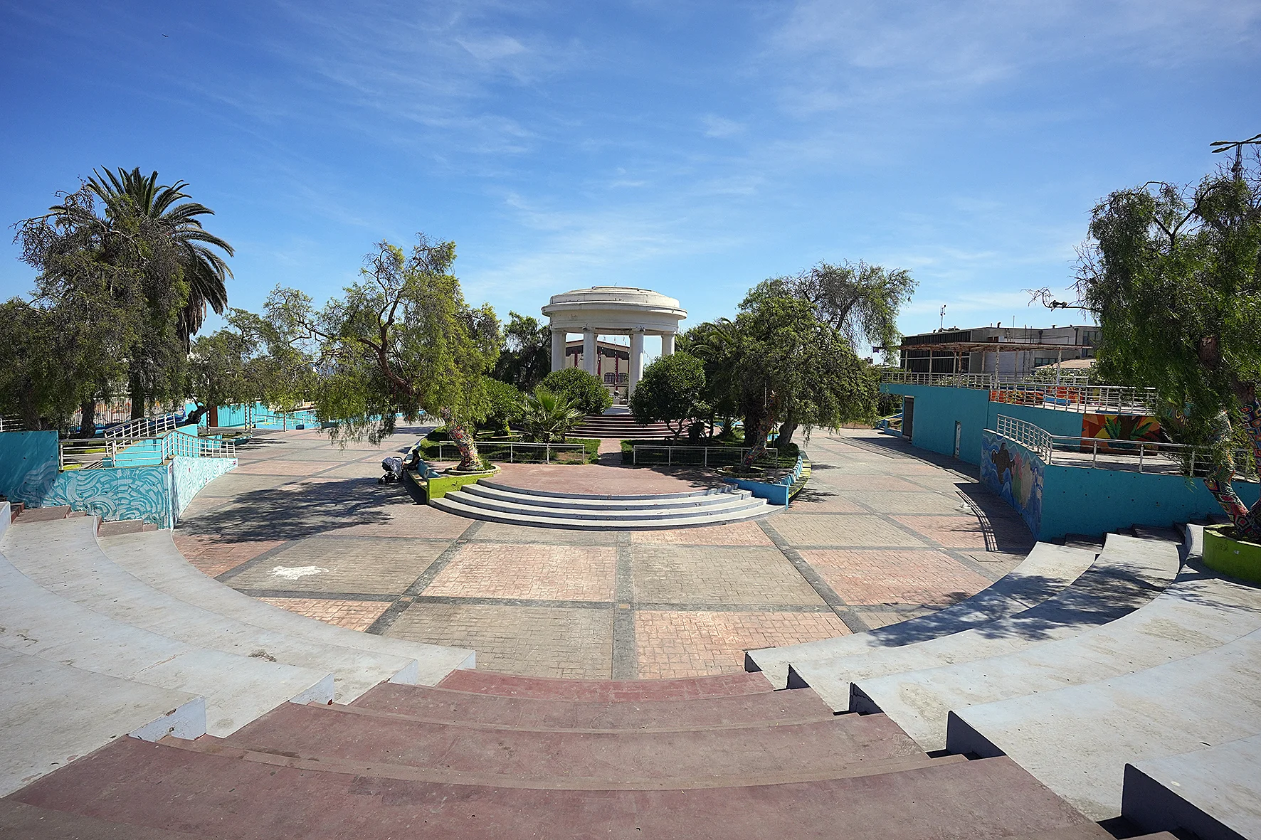 8.plaza carlos condell