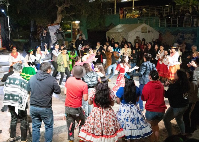 photo_4899921544701127630_w