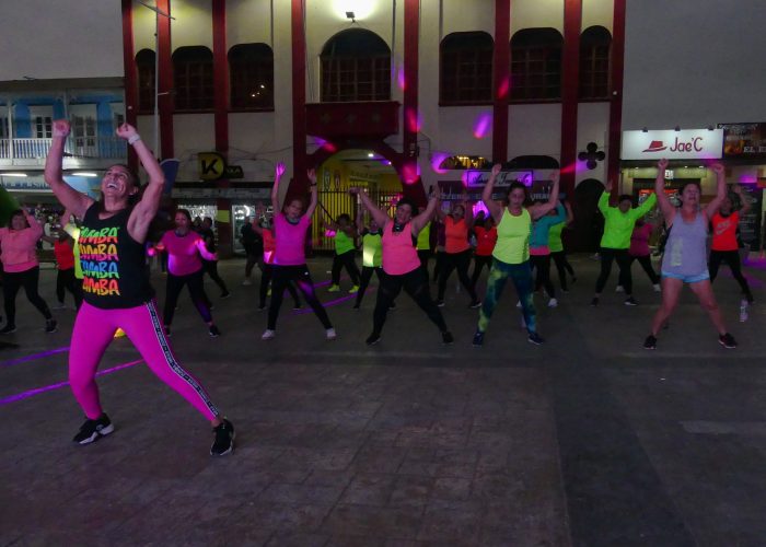 photo_4931844576323415428_w