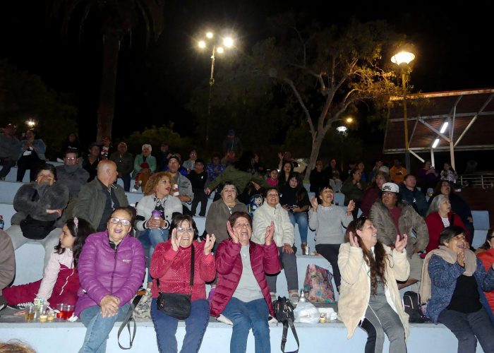 photo_4949590148534872908_w