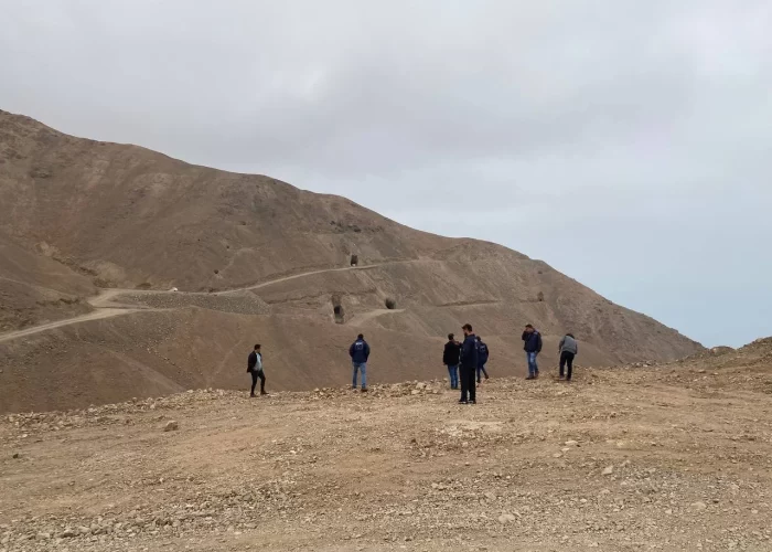 photo_5055427398362836136_y